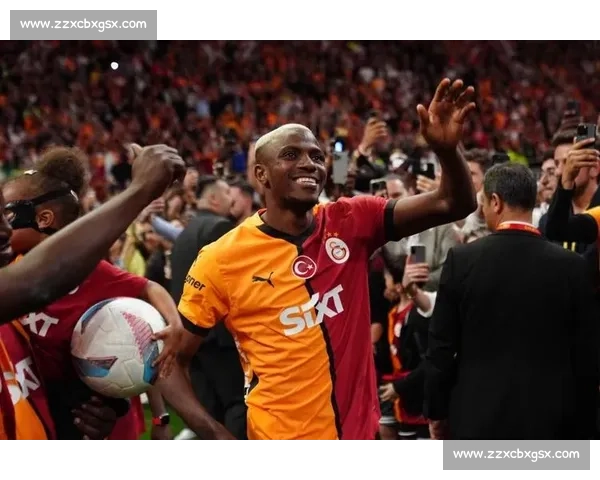 奥斯梅恩脚踝伤缺世预赛 加拉塔萨雷派专机紧急接回